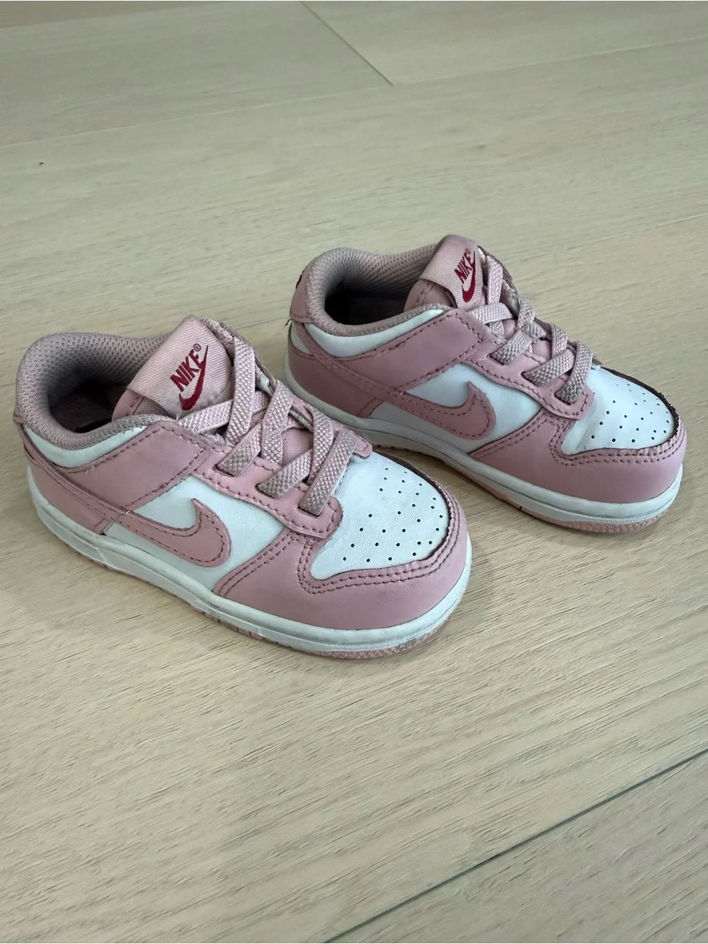 Nike Kids Pink and White Low-Top Sneakers | 7C